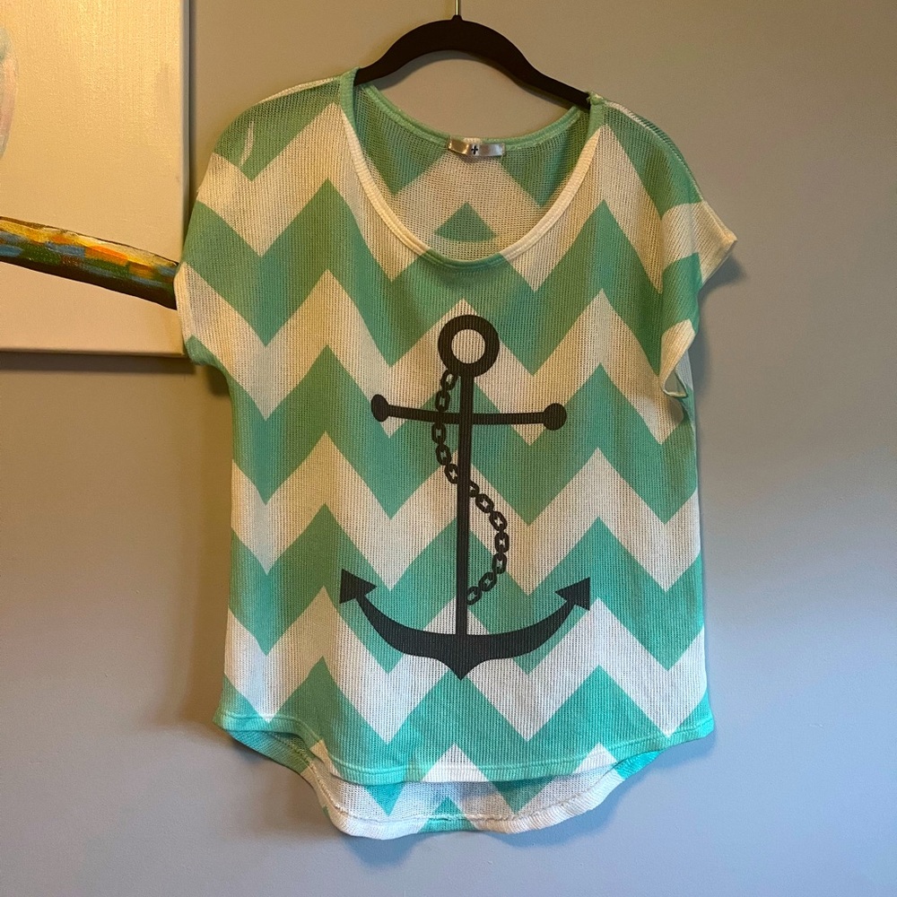 Cute anchor shirt ⛵️